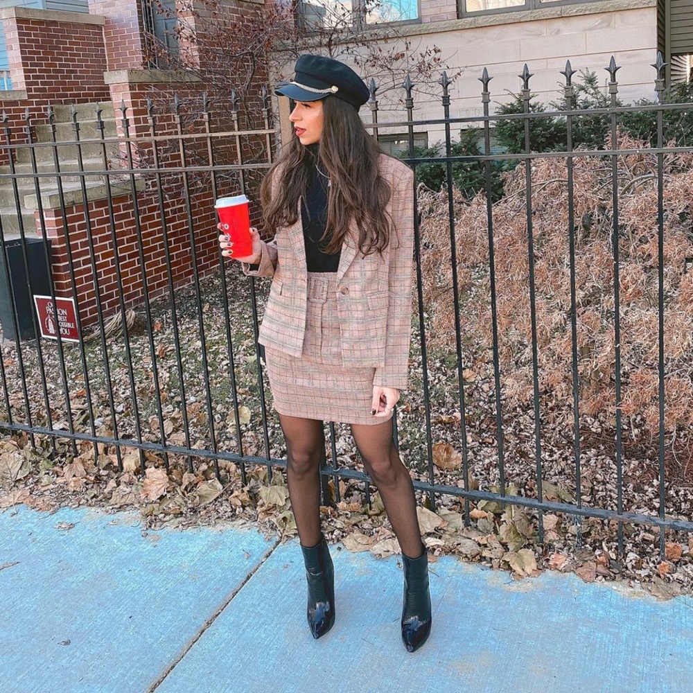 Plaid belted skirt